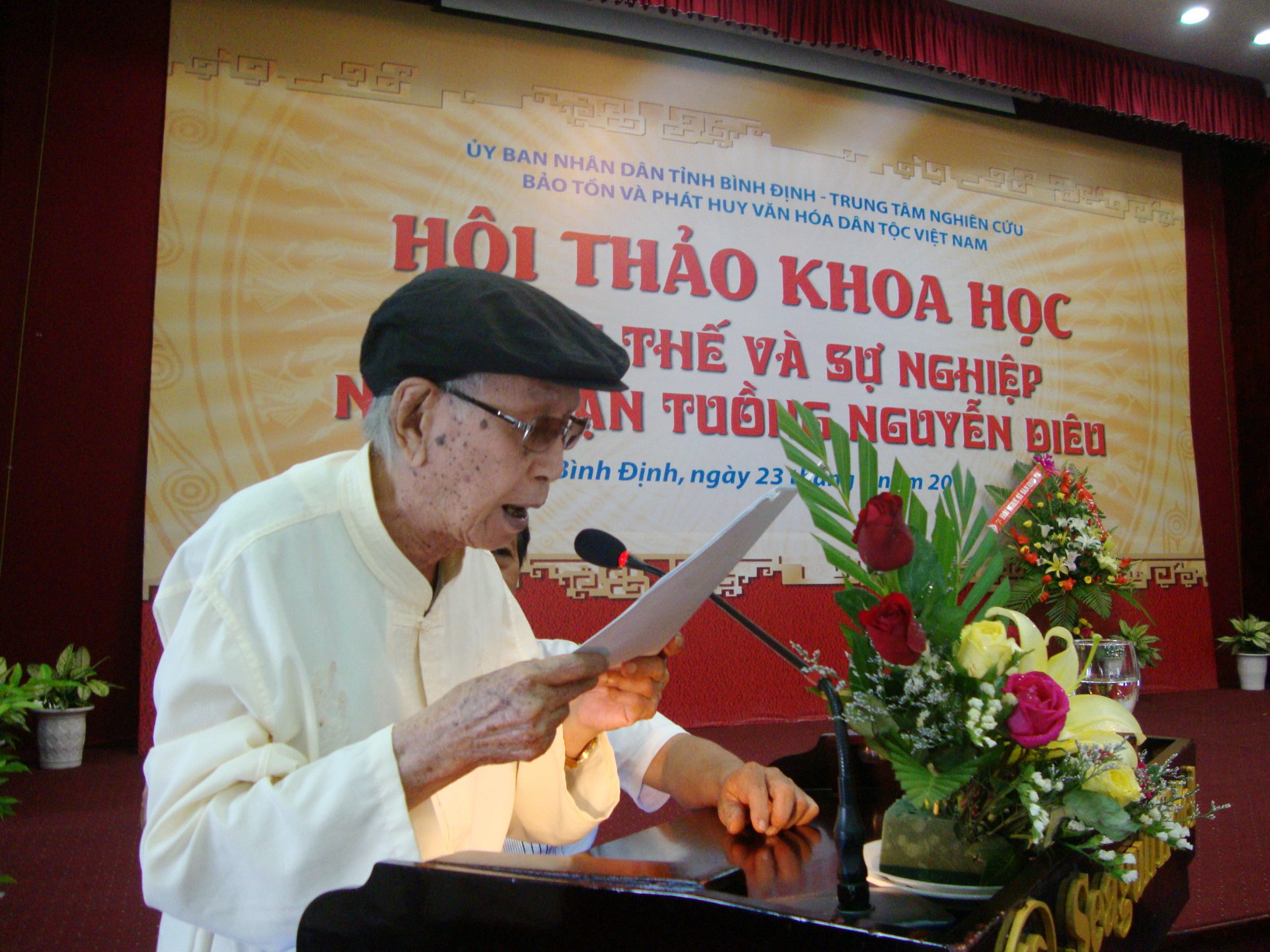 Lặng lẽ Mịch Quang